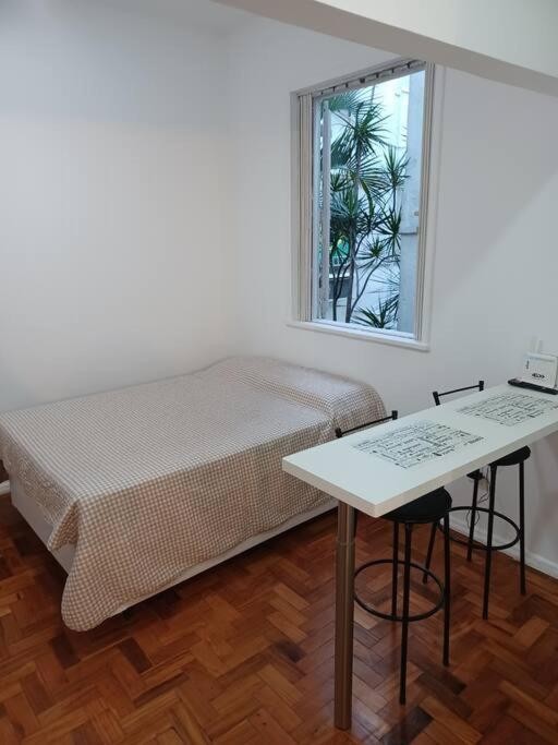 Apartamento Apto Aconchegante Em Copacabana, Rio De Janeiro. *